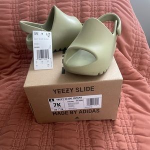 Yeezy Slides (infant) 7K Resin